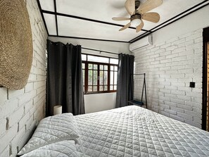 5 bedrooms, iron/ironing board, free WiFi, bed sheets