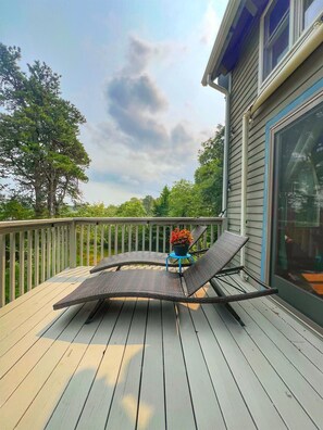 Property grounds - Idyllic Retreat, Swan Pond Views (Dennis)