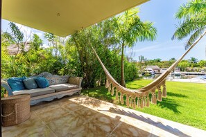 Deluxe Condo, 3 Bedrooms, Microwave, Canal View | Terrace/patio