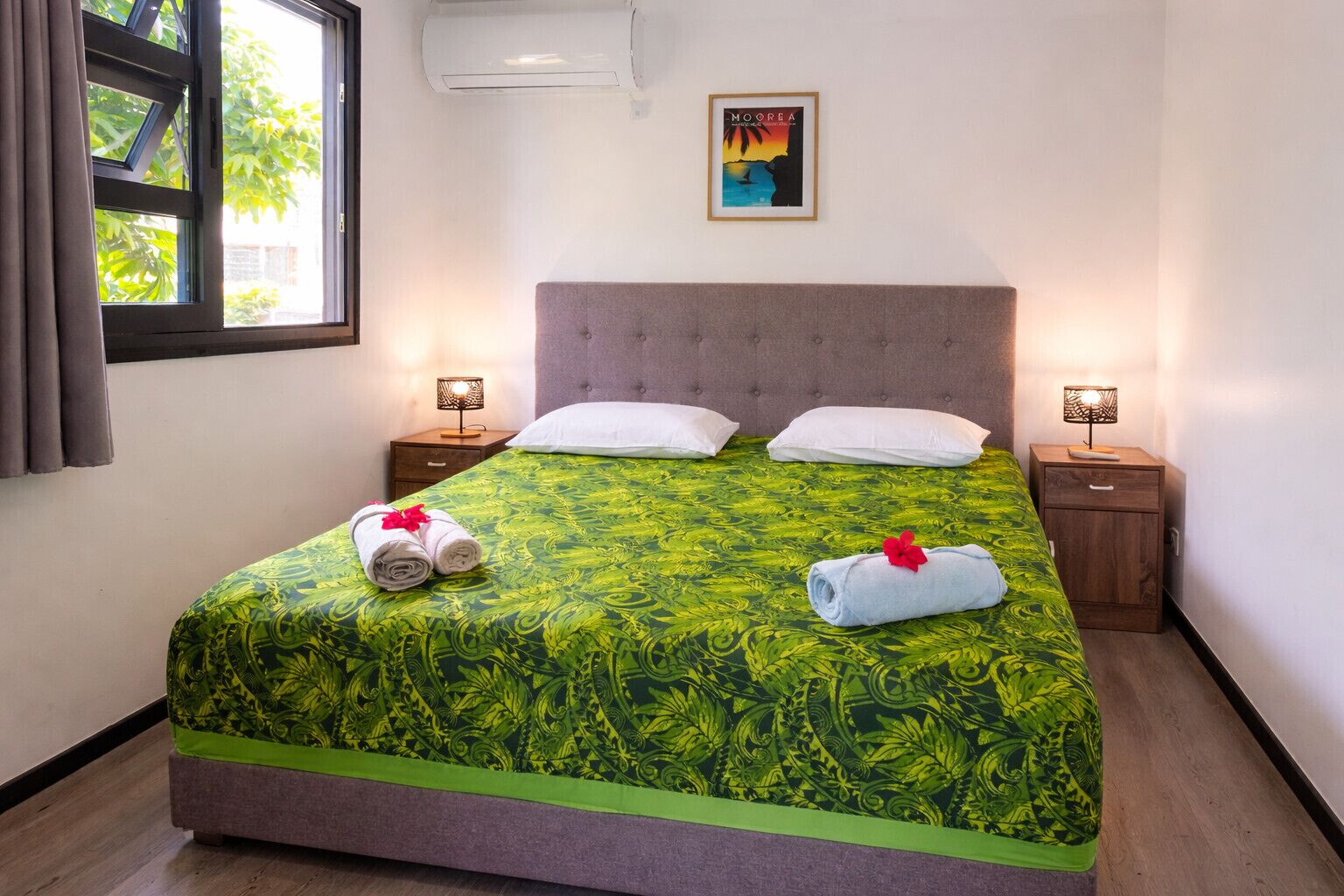 Free WiFi, bed sheets