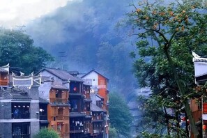 Unclassified image, 5 of 12, button - Phoenix Yue Slow River View Inn (Fenghuang County)