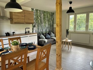 Kühlschrank, Ofen, Herdplatte, Geschirrspüler