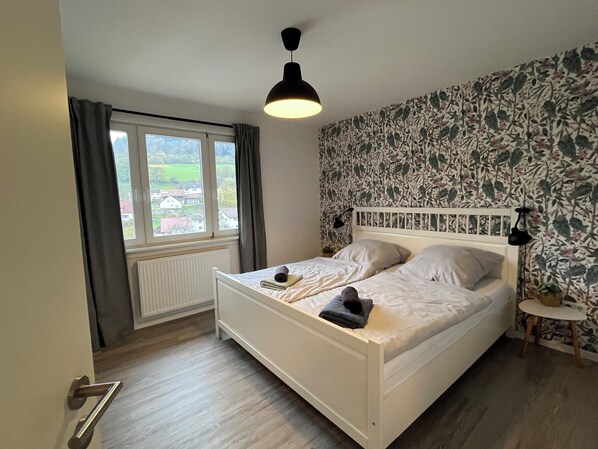 1 bedroom, free WiFi, bed sheets