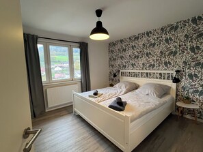 1 bedroom, free WiFi, bed sheets