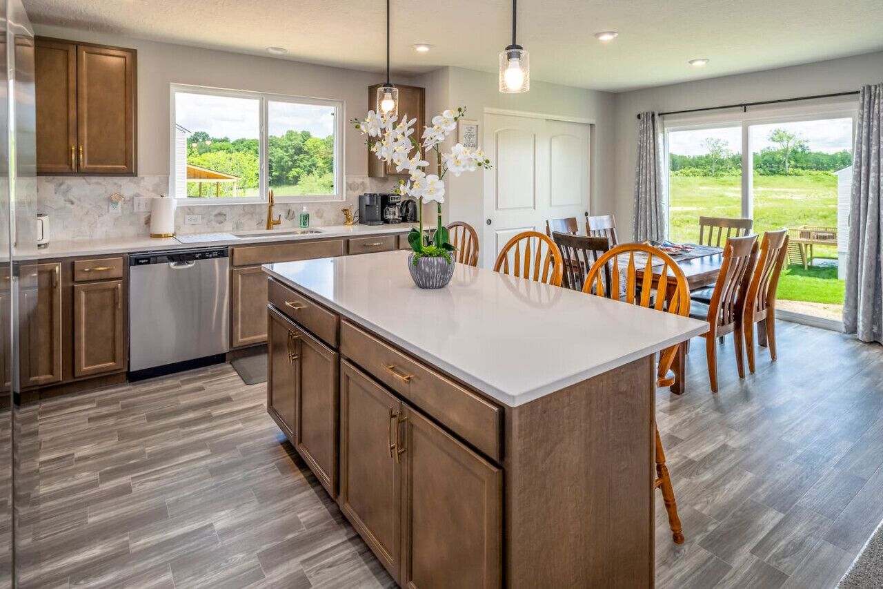 Coffee/tea maker, fridge, microwave, oven view of vacation home property