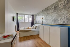 3 bedrooms, iron/ironing board, Internet, bed sheets - TBS 220 - Spacious and elegant apartment (Paris)