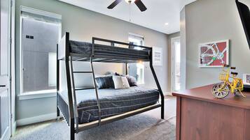 Luxe huis, uitzicht op bergen | 8 slaapkamers, een strijkplank/strijkijzer, gratis wifi