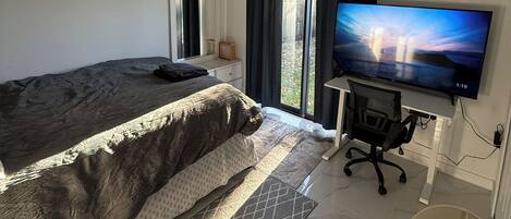 3 bedrooms, WiFi, bed sheets