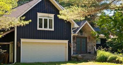 Muskoka Autumn Escape Campfire, Games, Netflix