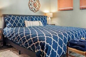 4 bedrooms, WiFi, bed sheets