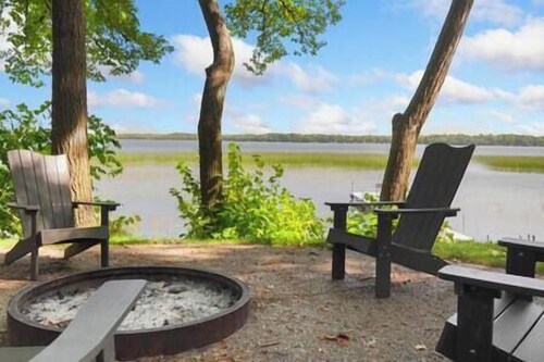 "Bayview Breeze" on Lake Irene