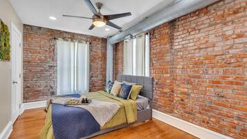 3 bedrooms, WiFi, bed sheets