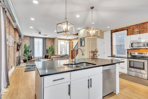 NEW LISTING! BriKCtoria 1102 (3-Bedroom Home) - Pets Allowed