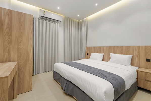 Premium bedding, in-room safe, travel crib, free WiFi - karam suite (Riyadh)