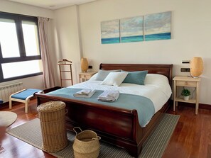 5 soverom, strykejern/-brett, wi-fi og sengetøy