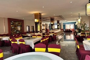 Restaurant - Fortune Hotel (Luxi)