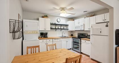 NEW LISTING! Cozy 2BR Condo - Beachside Bliss with Yard Space