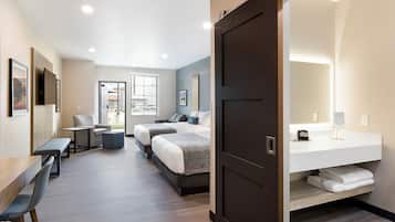 豪華客房, 2 張加大雙人床 (Walkout) | 床單