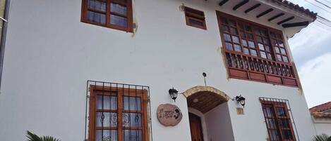 Voorkant van accommodatie