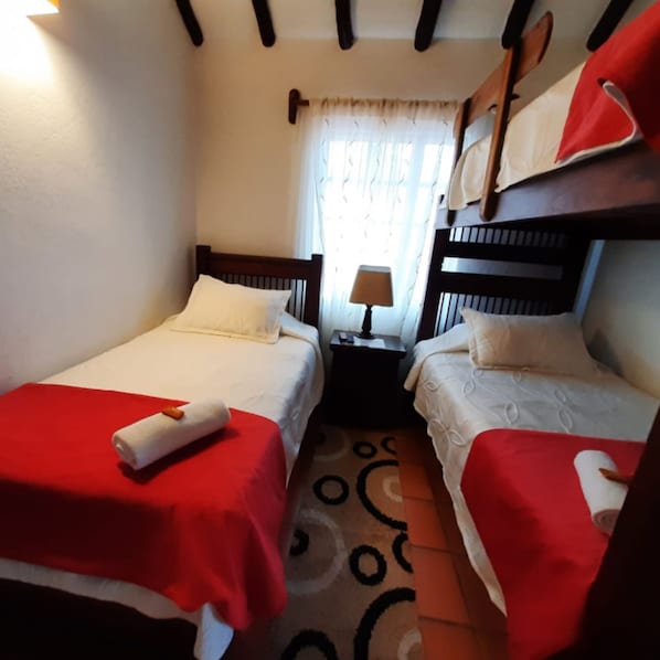 Phòng 3 cơ bản | Bộ đồ giường cao cấp, chăn bông