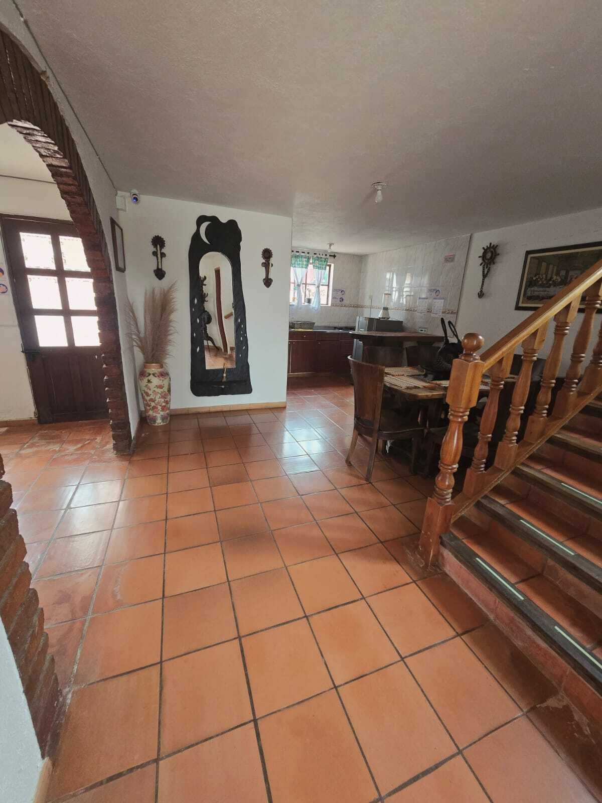 Basic Apartment, 6 Bedrooms | Private kitchen