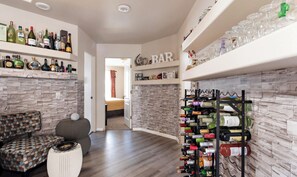 Interior - Spacious Family Stay in Glenwood Springs (Glenwood Springs)