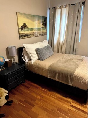 4 Schlafzimmer, Bügeleisen/Bügelbrett, WLAN, Bettwäsche