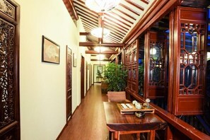 Dining - Zhouzhuang Hanshe Ziteng Bieyuan (Kunshan)