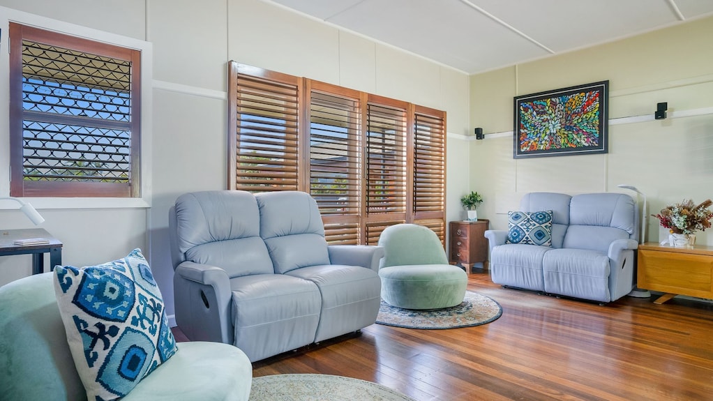 Cedar Street Bungalow - 29 Cedar Street - Broadwater