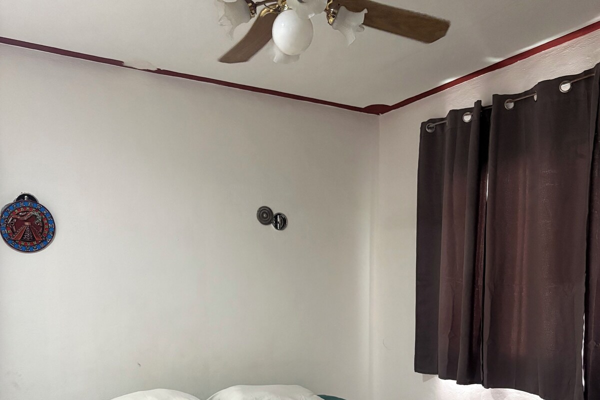 Basic Double Room | Minibar, WiFi (free), bed sheets