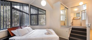 2 bedrooms, iron/ironing board, bed sheets - Kirkwood 4 - Woodridge (Woodridge)