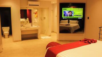 Habitación doble Deluxe | Escritorio y wifi gratis