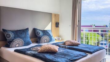 Comfort Double Room | In-room safe, desk, laptop workspace, soundproofing