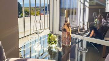 In-room safe, desk, laptop workspace, soundproofing