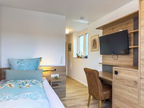 Classic Single Room