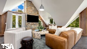 Fireplace - Sequoia 5 Penthouse - Central Village (Central Village)