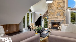 Fireplace - Sequoia 5 Penthouse - Central Village (Central Village)