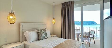 2 Schlafzimmer, Schreibtisch, BĂŒgeleisen/BĂŒgelbrett, WLAN