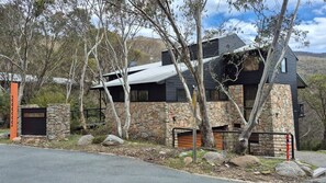 Exterior - Paringa 1 - Crackenback Ridge (Ski-In-Ski-Out)