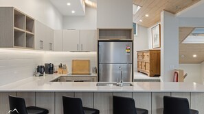 Fridge, microwave, dishwasher, coffee/tea maker