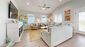 Interior - Private Heated Pool, Charcoal Grill, Beautiful Sunsets (Port Aransas)