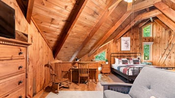 Smart TV, books, stereo