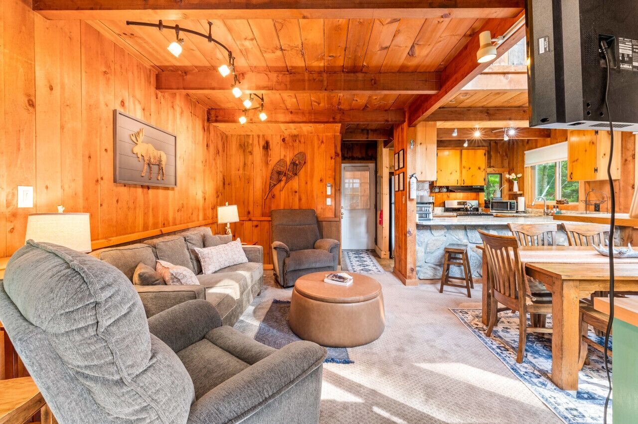 Smart TV, libri, impianto stereo