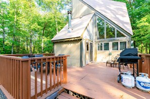 Terrace/patio - Adventure Tower: Family Fun for All Ages! (Conway)