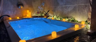 Eagles Perch!! Beautiful apt. In Kenai overlooking the mouth of the Kenai River