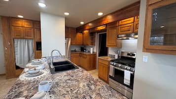 Microwave, oven, stovetop, dishwasher