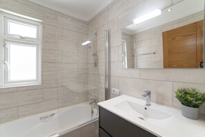 Towels, soap, shampoo, toilet paper