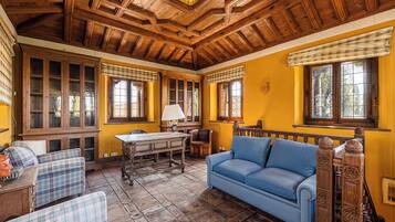 Deluxe Room | Premium bedding, individually decorated, individually furnished