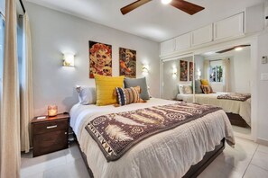 1 bedroom, desk, iron/ironing board, free WiFi - Beachfront, Costa Azul, Mira Vista, Best View (San Jose del Cabo)