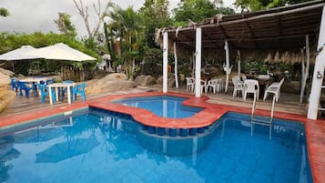 Alberca al aire libre